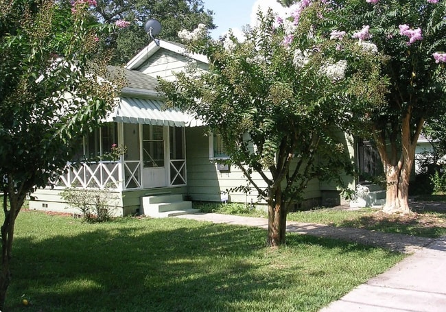 Photo - 2652 Merwyn Rd