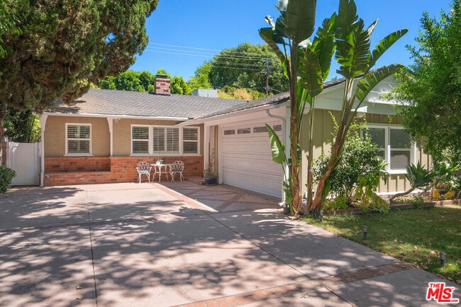 Building Photo - 5146 Topanga Canyon Blvd Rental