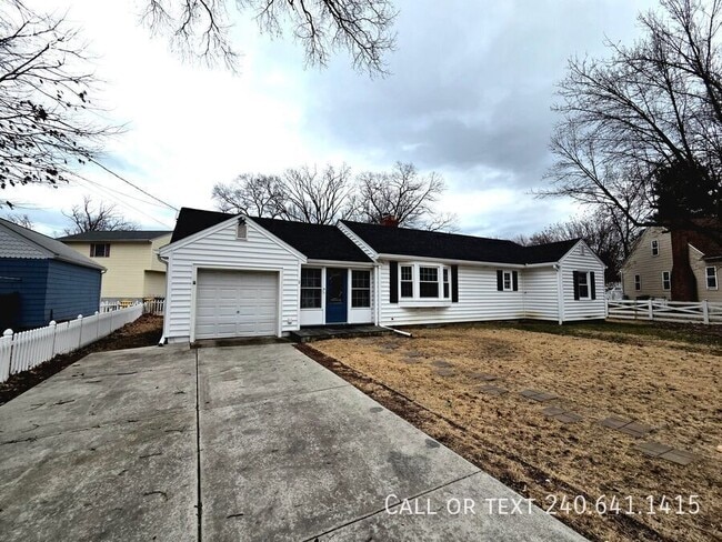 Building Photo - 1 Brownshade Dr SW