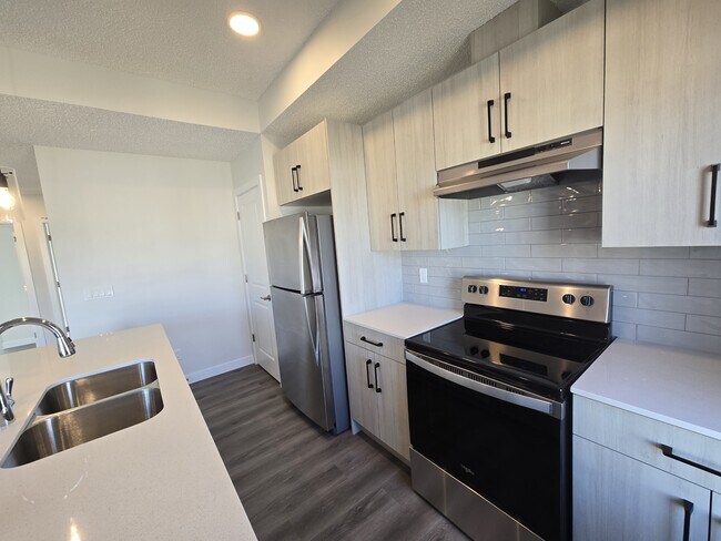 Photo - 3640-139 139 Ave NW Unit 88 / PSF