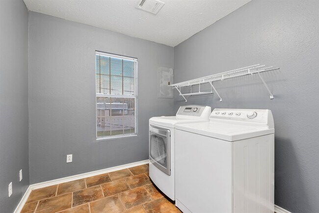 Photo - 114 Grand Ave