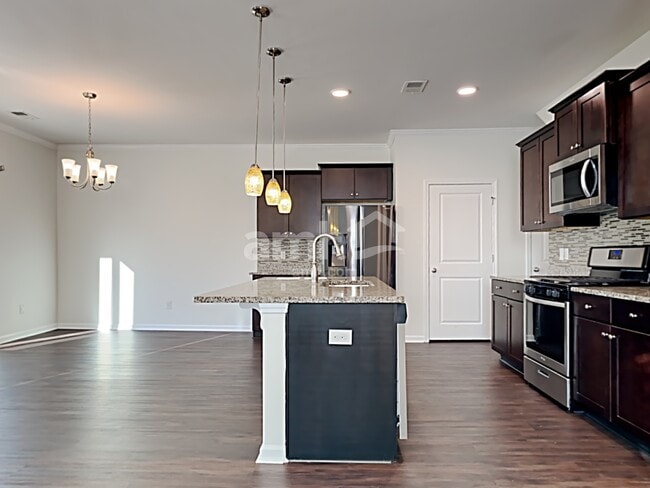 Photo - 509 Wayton Cir