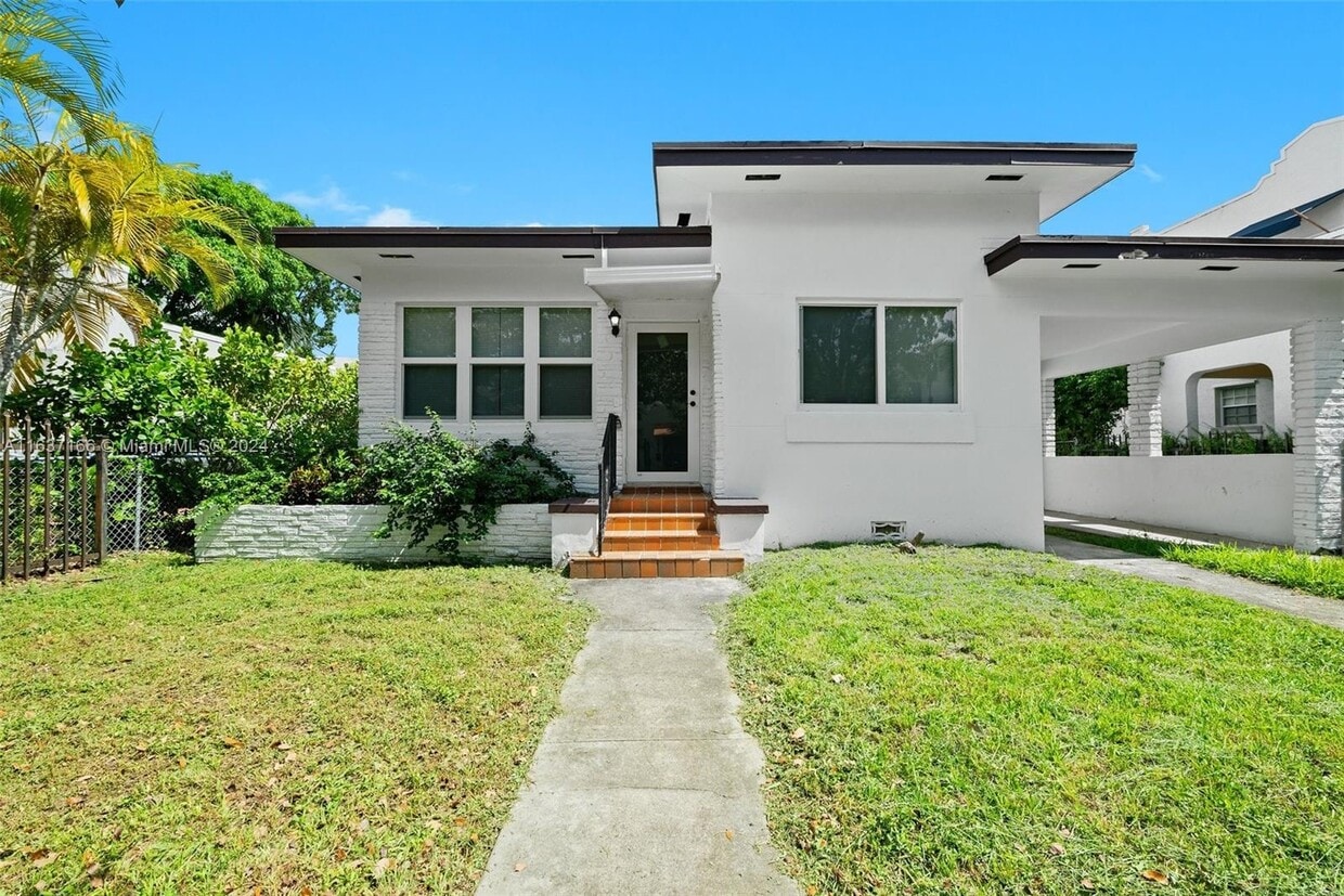 Photo - 2227 SW 17th St (Miami, FL)