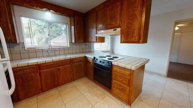 Photo - 550 S 11th St Unit 550-2