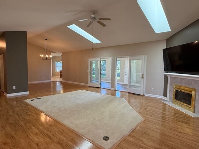 Photo - Maroa-Forsyth Ranch For Rent!