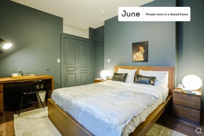 Building Photo - Private bedroom in 5 bed/2 bath Home