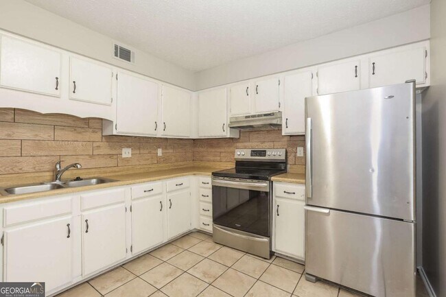 Photo - 442 Sherwood Oaks Rd