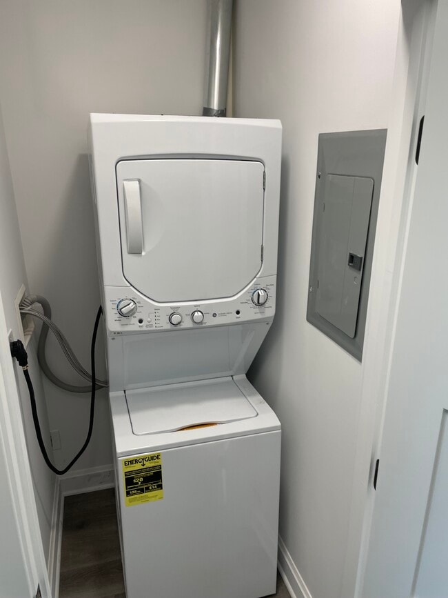 Photo - 127 Tunxis Hill Rd Unit 2