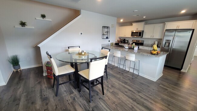 Photo - Like New 4 Bed, 2.5 Bath Townhome Available in Greenville