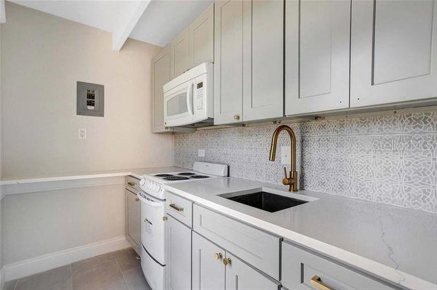 Photo - 3033 Club Cir