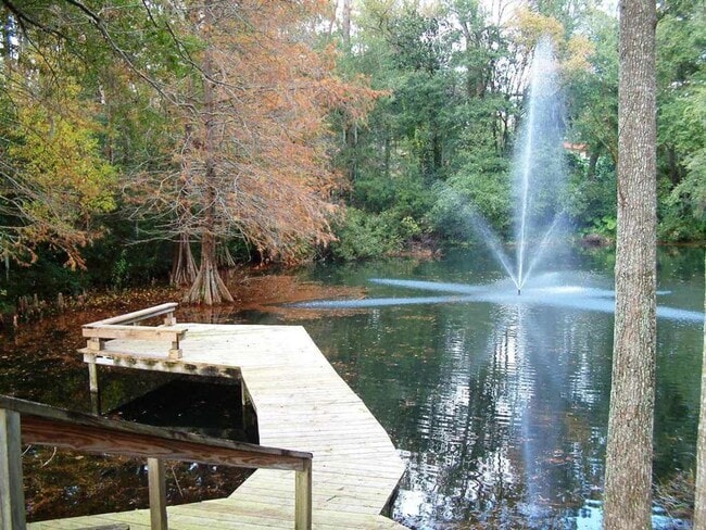 Building Photo - Beautiful Boardwalk - Location, Location, Location!