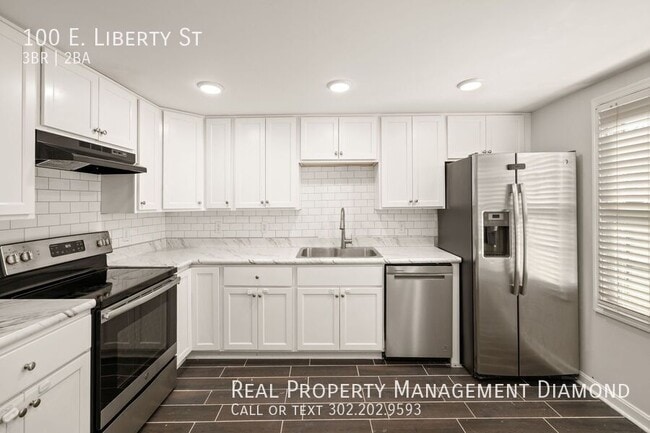 Photo - 100 E Liberty St