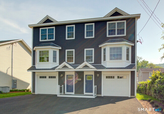 Building Photo - 44 Mettler St Unit A