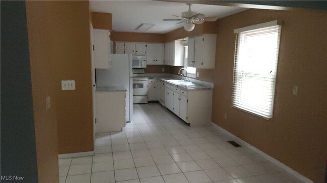 Photo - 7021 Longview Dr