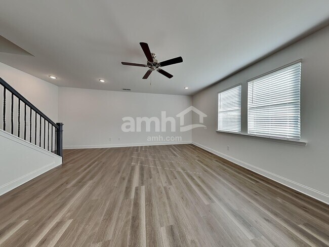 Photo - 1334 Soapstone Rd