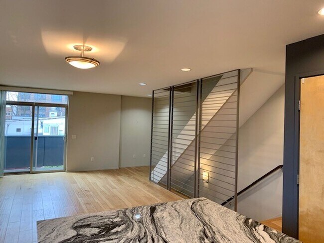 Photo - West Seattle Townhouse
