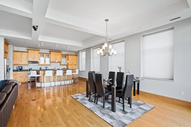 Photo - 1313 N Franklin Pl