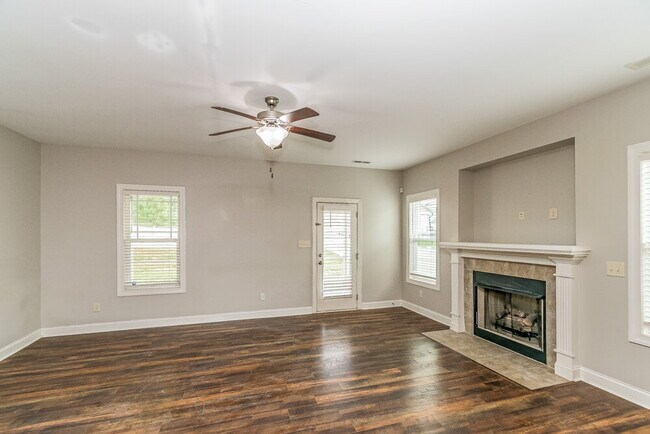 837 Airedale Trail