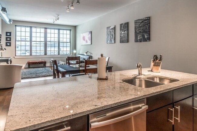 Photo - 154 W 2nd St Unit 318