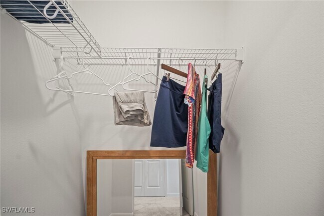 Building Photo - 15285 Grn Acrs Ave Unit 434 Rental