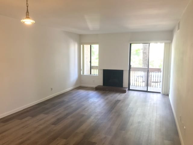 Photo - 15215 W Magnolia Blvd Unidad 118