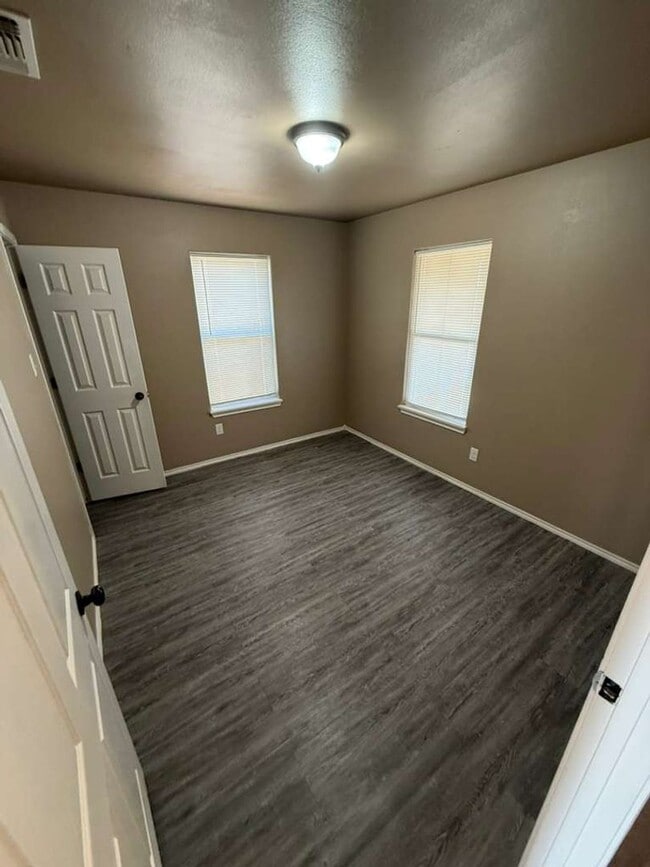 Photo - $0 First Month's Rent / $0 Deposit at Move-in