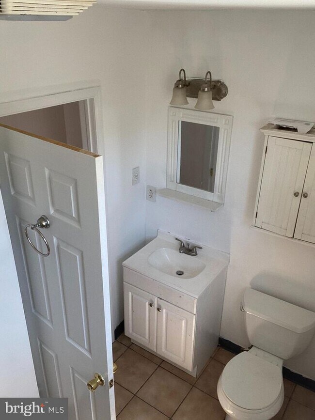 Photo - 5110 Reno St