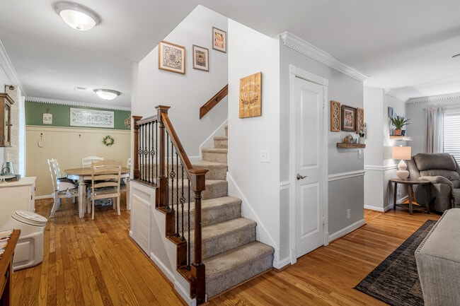 Photo - 453 Belinda Pkwy