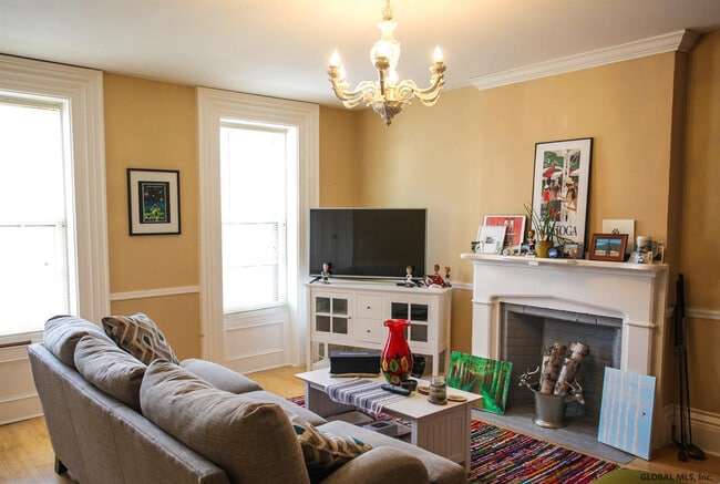 Photo - 69 Lawrence St Unidad 1