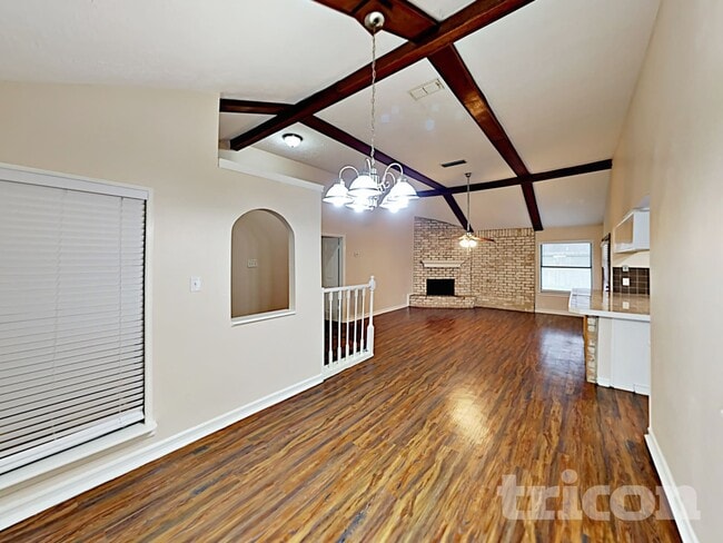Photo - 16259 Hollow Wood Dr