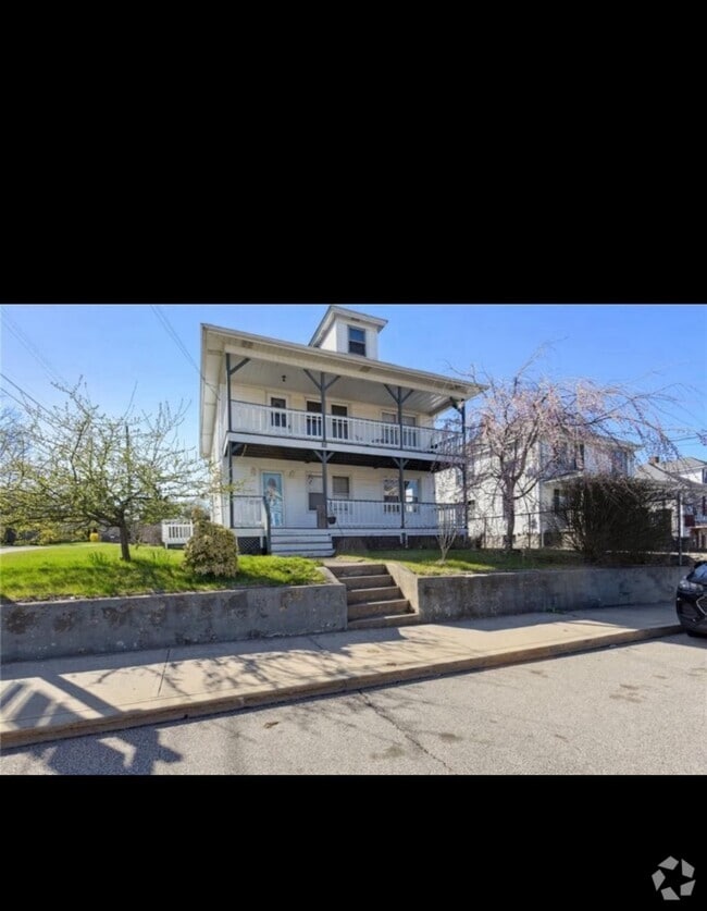 Building Photo - 50 Stillman Ave Unit 1 Stillman Ave Rental