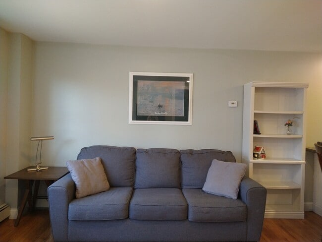Photo - 75 Chapman Dr Unidad In-law Suite