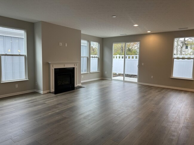 Photo - 4493 Marilyn Ct