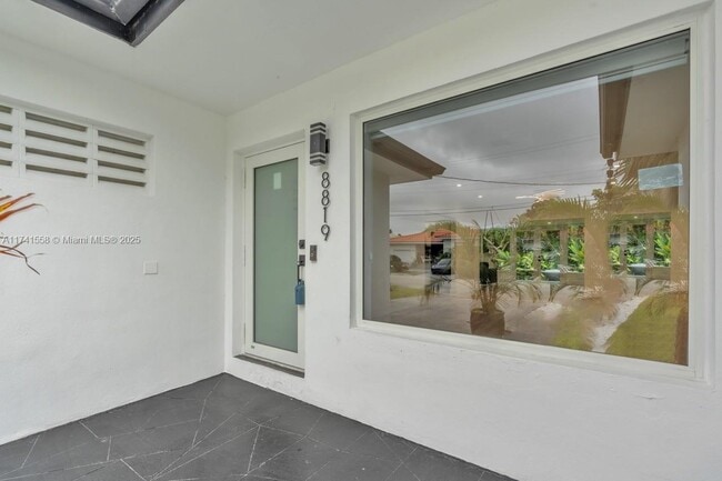 Photo - 8819 Dickens Ave