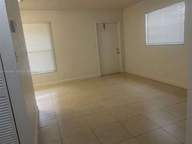 Photo - 919 NW 2nd Ave Unit 1