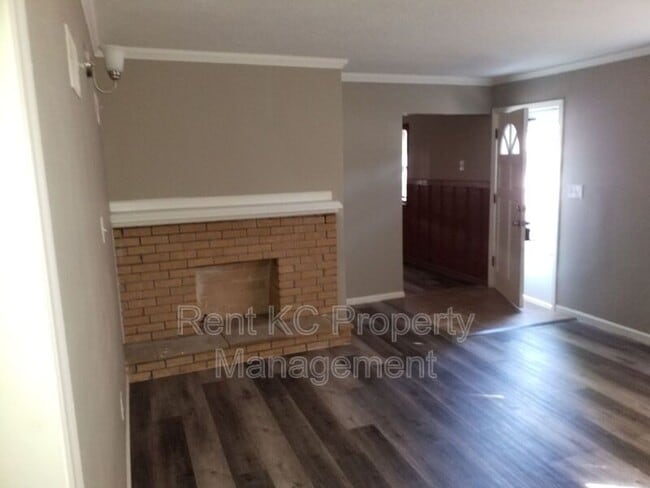 Building Photo - 4608 Ridgeway Ave