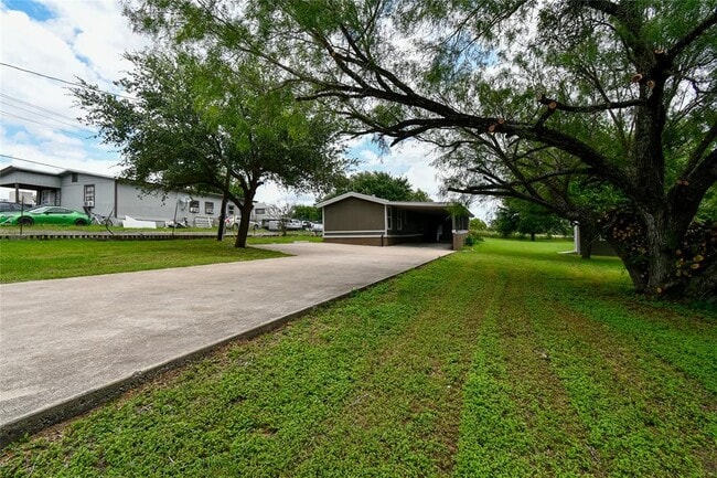 Photo - 22 Niederwald Dr