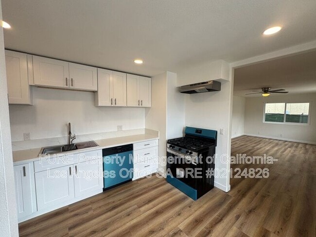 Photo - 4421 166th St