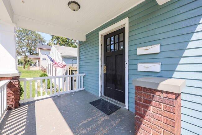 514 Greenlawn Ave Unit 514 Upper Unit