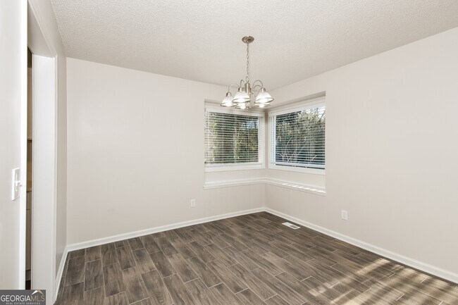 Photo - 1445 Glynn Oaks Dr SW