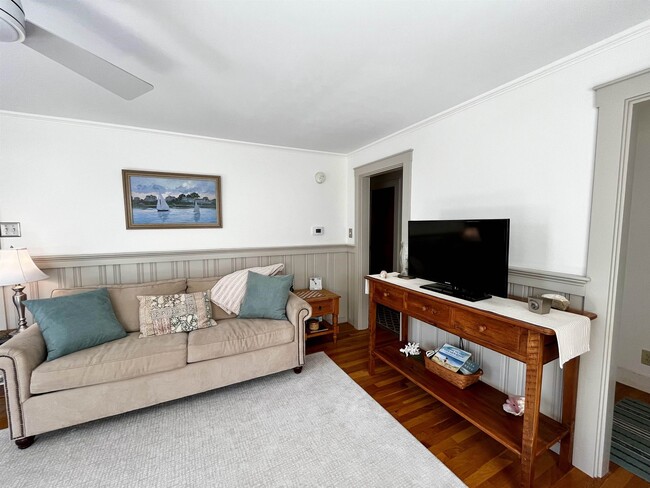 Photo - 15 Manor Dr