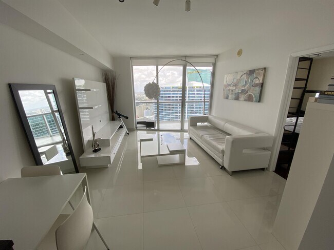 Photo - 465 Brickell Ave