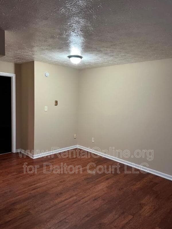 Photo - 1972 Cambridge Dr Unit 2