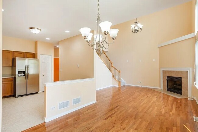 Photo - 1953 Fountain Grass Cir