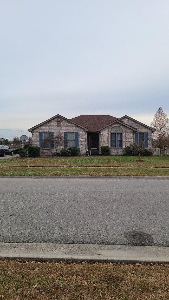 Photo - 406 Old Towne Rd