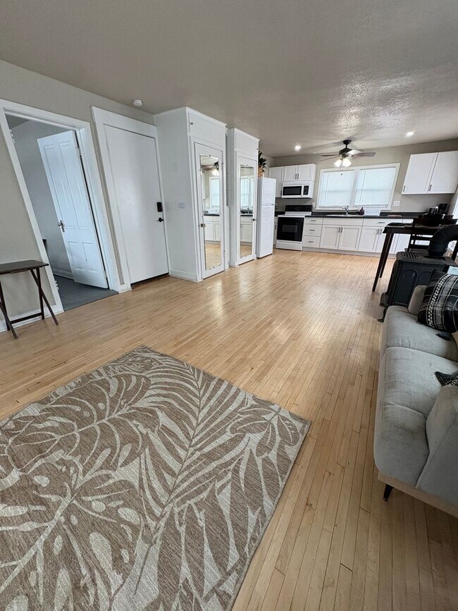 Photo - ADI - Kilbourn Unit D