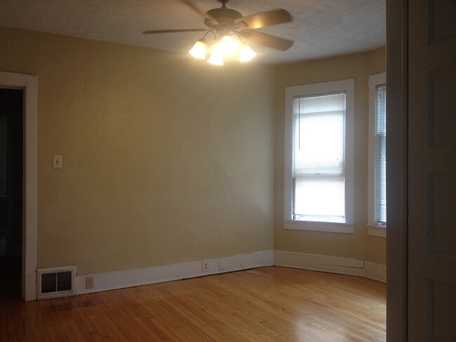 Photo - 2854 N Downer Ave Unit Lower