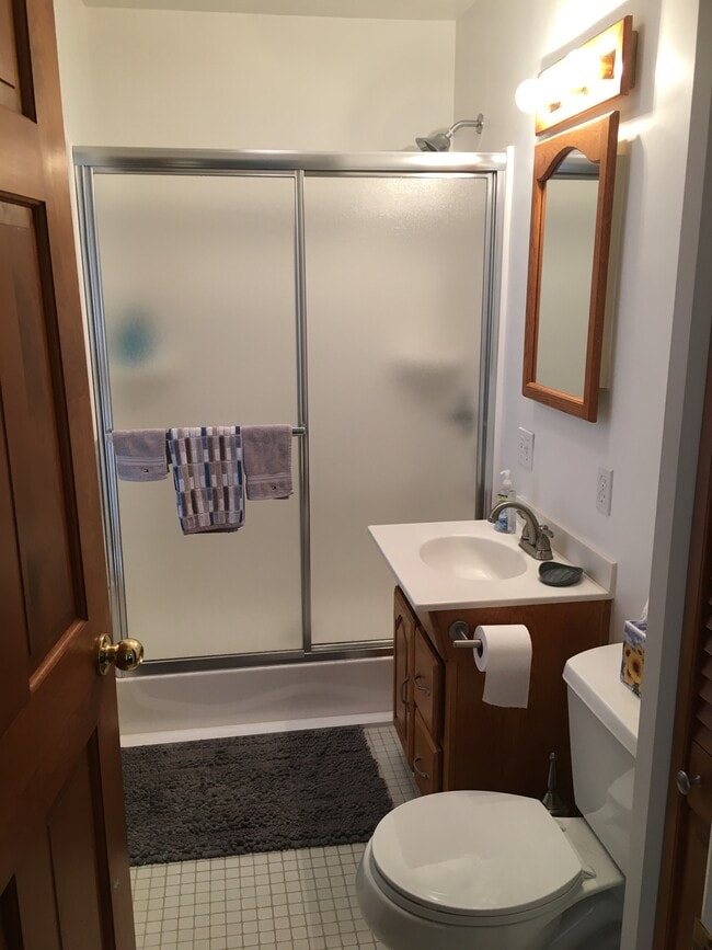 Bathroom - 14 Conewango Ave Unit 3