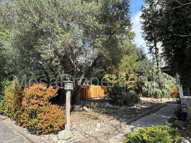 Photo - 1480 N Mills Ave