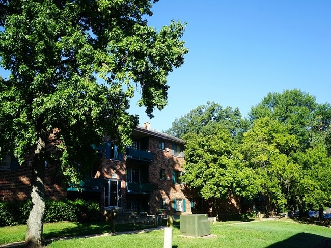 Maple Ridge Apartments